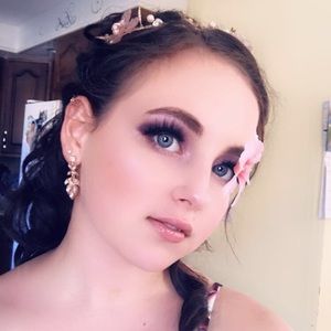 Meet your Posher, Keliana